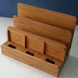 Bamboe oplaadapparaat voor meerdere apparaten