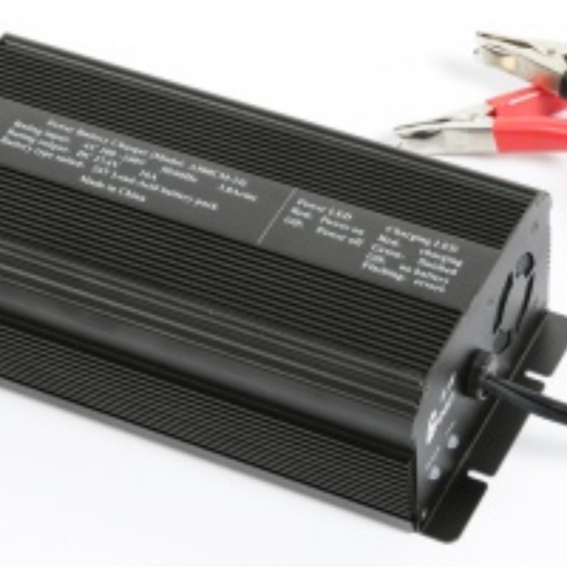 LiPo-oplader voor 24V ~ 60V Li-ion / polymeerbatterij 29.4V 42.0V 54.6V batterijlader
