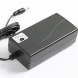 NIMH-batterijlader voor 7.2V ~ 12V NIMH / NICD-batterijpakketten