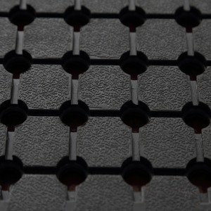 Antibacteriële geribbelde rubberen mat met rubberen ringgaten voor badkamer en toilet