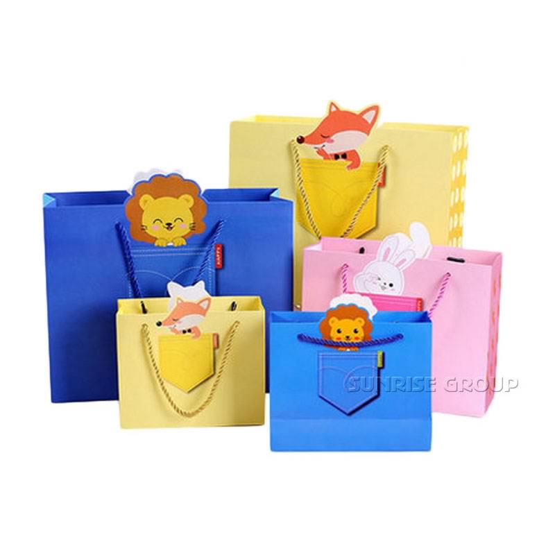 Aangepaste papieren handtas voor het verpakken van cadeauzakjes