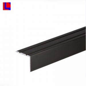 Aangepaste 6063 T5 aluminium extrusiehoek