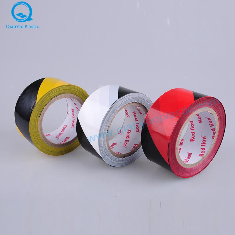 Geel / zwart, wit / zwart waarschuwingstape; Blauw / wit, groen / wit, oranje / wit barricade tape; Rode / witte, rode / zwarte barrière tape