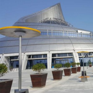 Solar Shelter Stalen bankstoelen Reclamepaal Telefoon en tablets Opladen