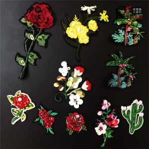 Nieuwste geborduurde patch voor dieren en bloemen