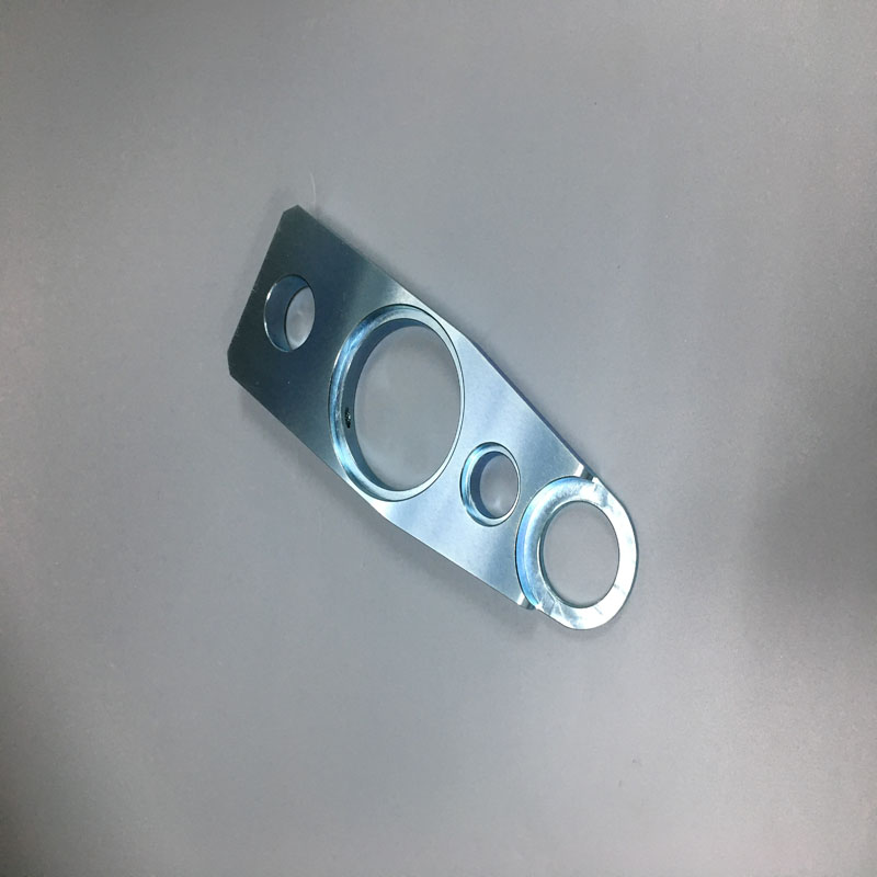 Customzied aluminium freesonderdelen met blauwe zink oppervlaktebehandeling