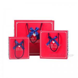 Aangepast logo bedrukt met handvatten groothandel papieren zak