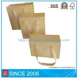 Gele opvouwbare verpakking met magneetsluiting