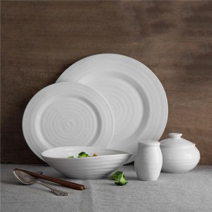 Groothandel custom hotel wieden luxe 50 stuks gouden sticker Chinese stijl fijne porselein keramische servies sets