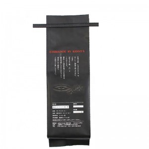 zijvouw mat afgewerkte blikken stropdas op bovenste koffiekleppakket