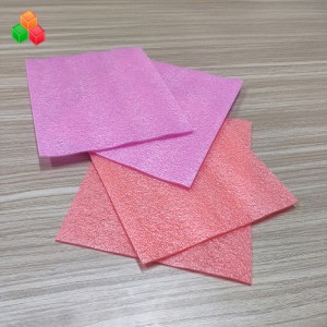 Uitgebreid polyethyleen soft esd zwart wit epe pakkingsschuim stuk stuk voor machine / elektronica transport beschermende verpakking