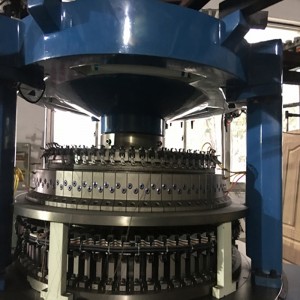 Body size kleine diameter rondbreimachine voor bandana