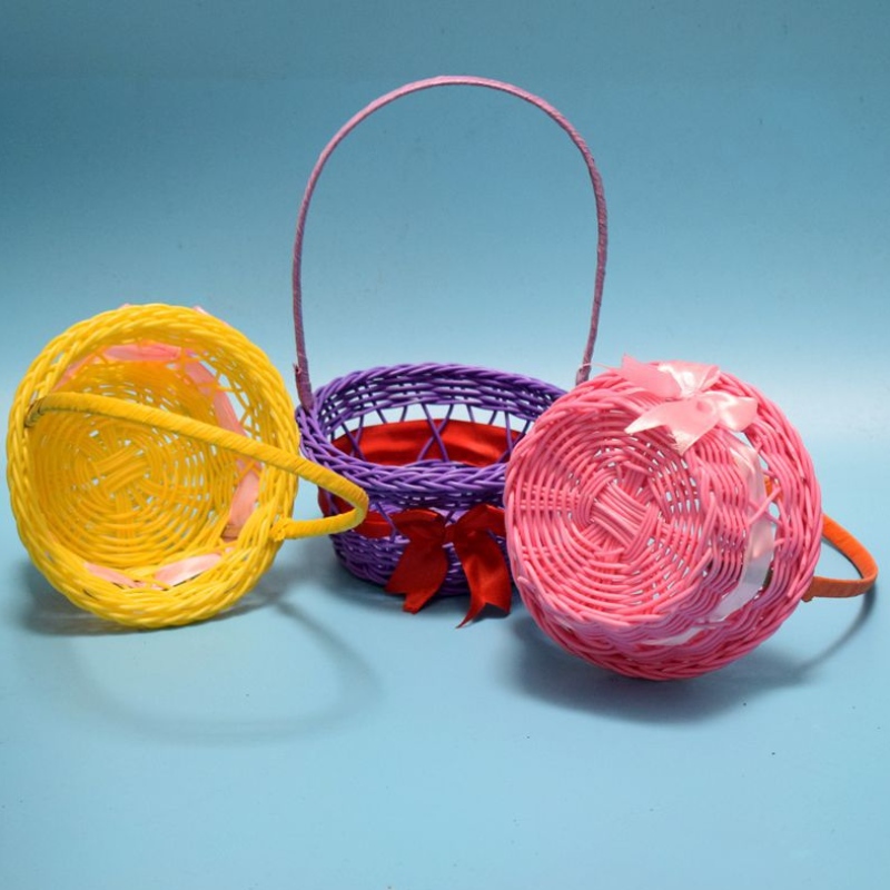 Decoratieve manden met handvat