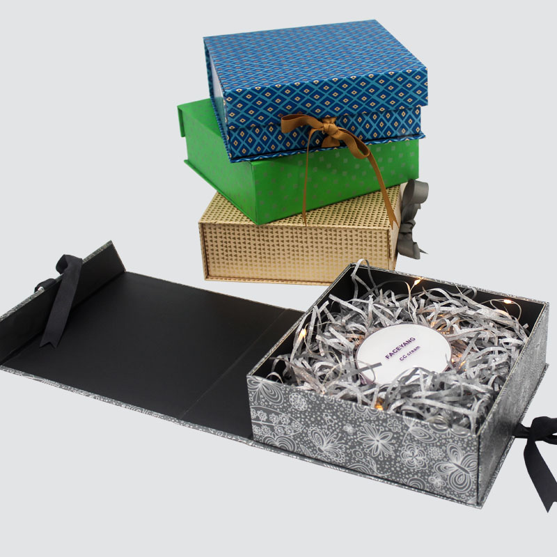 Eenvoudige vouw Gift Box Food Candle Chocolate Silk Ribbon Beautiful Box