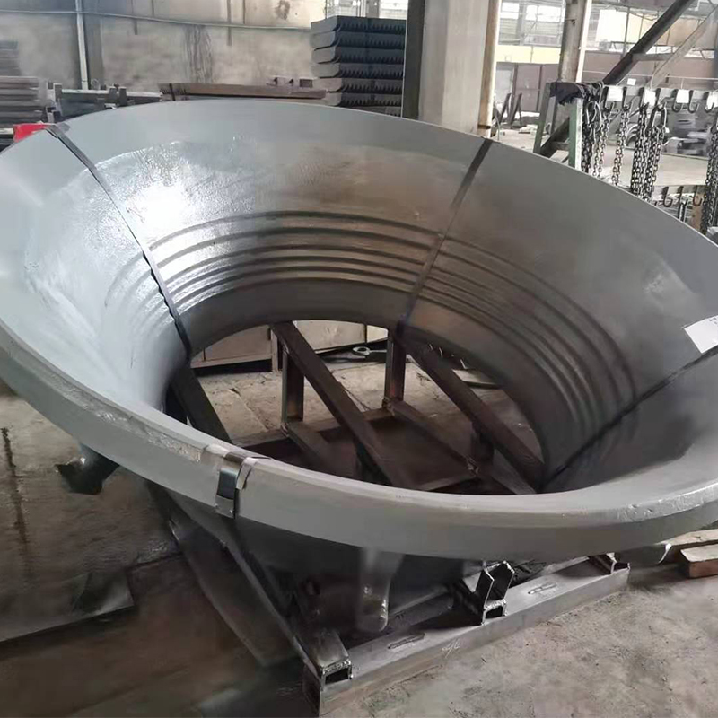 Symons 7ft \/ Uralmash КСД2200 Bowl Liner en Mantle Mn18Cr2 naar Rusland