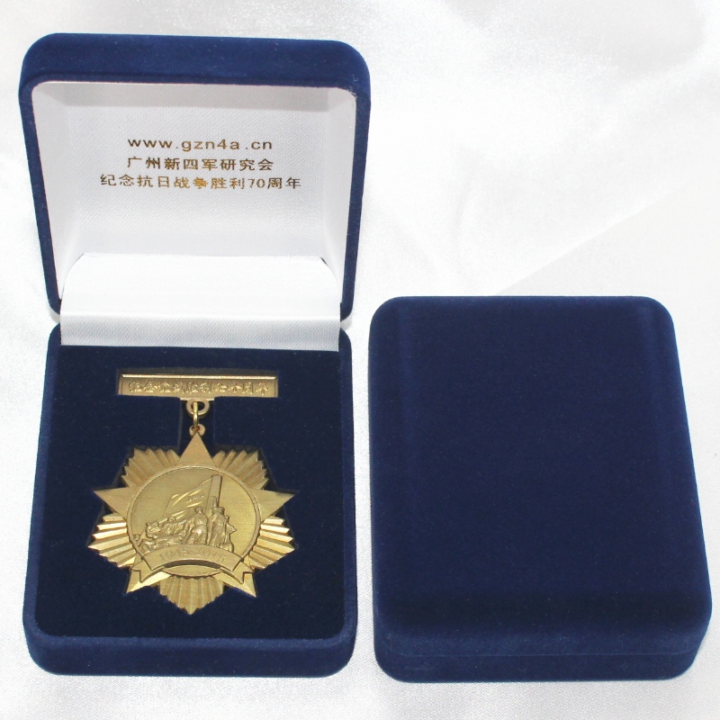 Item D-26 ronde vorm Velvet Box voor munt, ketting $badge, mm.75*95*32mm, gewichten over 65g