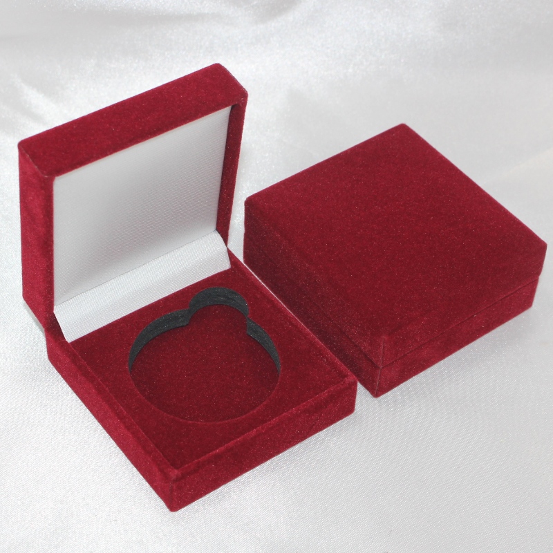 Item V-04 vierkant PU Leather box voor munt&badge, manchetknoop, dasclip, etc. mm.63*68*28, gewicht over 50g