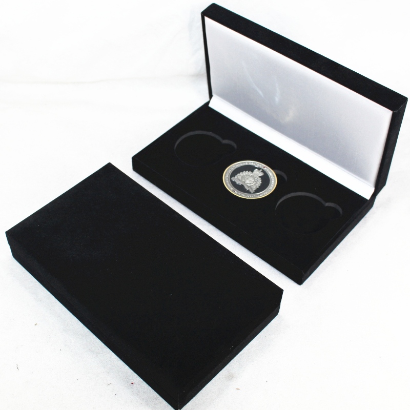 Item V-18L rechthoekige flanelette box voor 150*75mm dubbelmunten, badges 65286; manchetknopen, enz. mm.174*102*32, gewicht over 168g