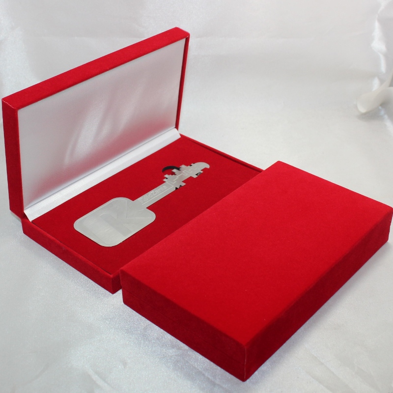 Item V-18L rechthoekige flanelette box voor 150*75mm dubbelmunten, badges 65286; manchetknopen, enz. mm.174*102*32, gewicht over 168g
