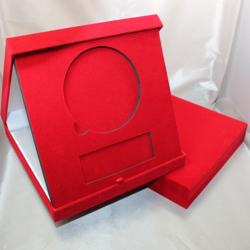 Item V-23L vierkante flennette box voor 150*150mm mutile munten, medailles en insignes, etc. mm.192*40, gewichten over 335g