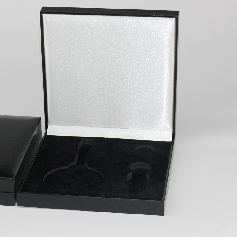 Item V-23 square PU lederen box voor 120*120mm mutile munten, medailles en insignes, etc. mm.160*160*38, gewichten ongeveer 280g