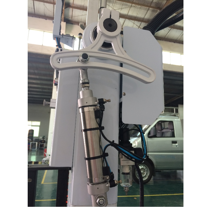 Injectie Molding Machine Oblique Arm Robot