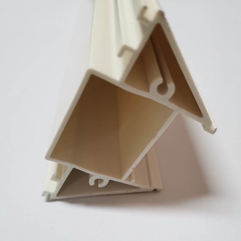 geperste extrusie van plastic profiel pvc plastic gedeelte voor het verlichtingsleven van Chinese kunststof fabrikant