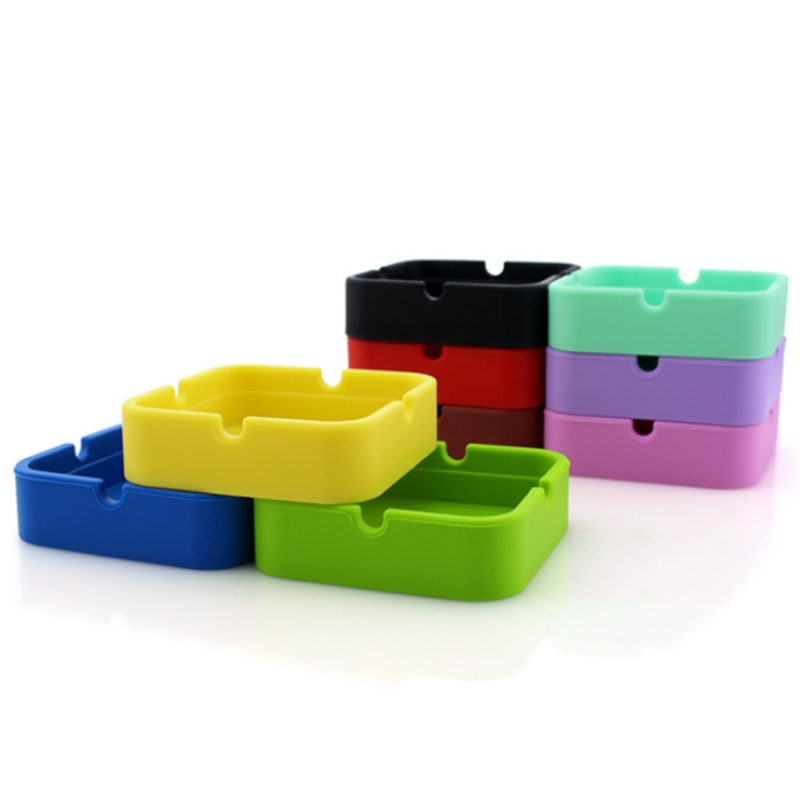 Kleine vierkante asbak