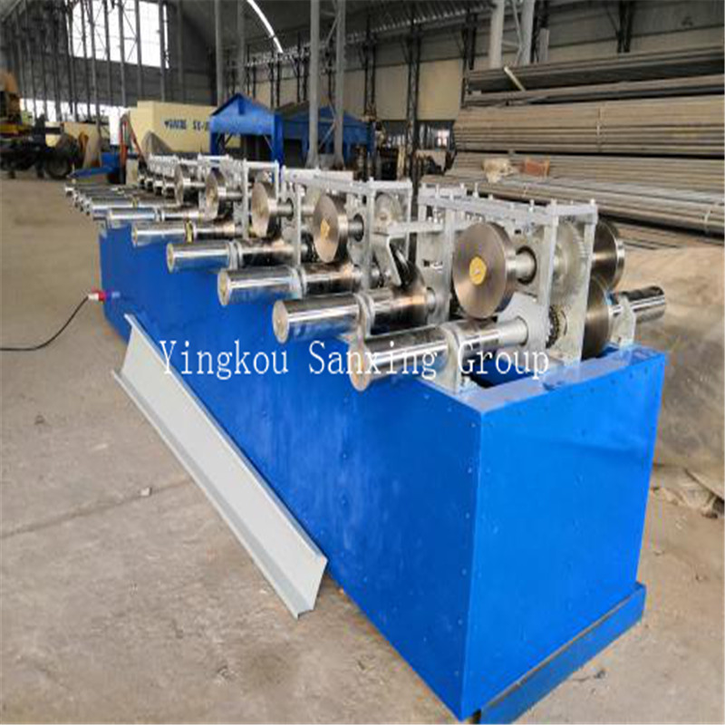 Staande naad koepel dakbedekking Waaiervormige paneelmachine