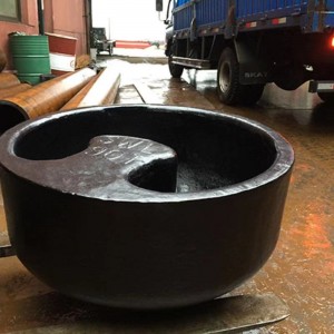 Boot aan boord van Cast Steel Ontvangen Bollard