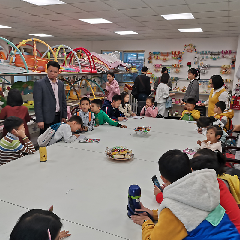 Toona Baba plush speelgoed training voor kinderen