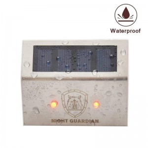 Solar Powered RED Eye pro led wolfspredator Deterrent Light