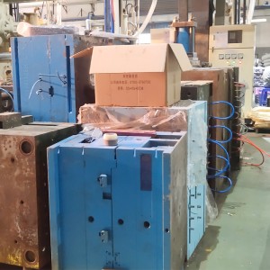 Professionele op maat gemaakte fabrikanten van industriële plastic onderdelen Spuitgietmatrijs