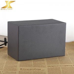 Zwart metalen urnen voor mensen