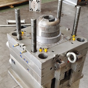 Aangepaste buitenlandse plastic producten, auto-en huishoudelijke apparaten, kunststof spuitgietmatrijs