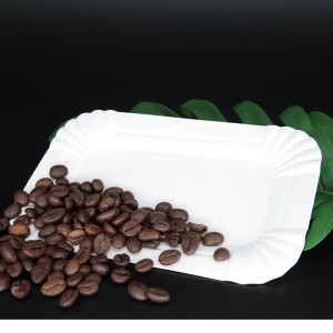 Vierkante papieren bakplaten