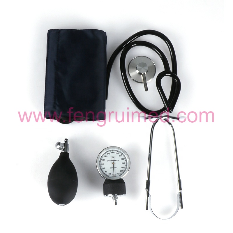 Aneroïde sphygmomanometer met een stethoscoop