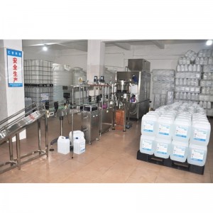 Diesel uitlaatvloeistof