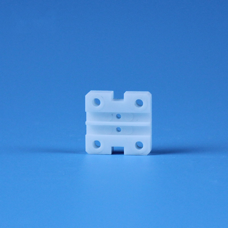 Welke problemen moeten aandacht worden besteed aan het sinteren van zirkonia keramiek?