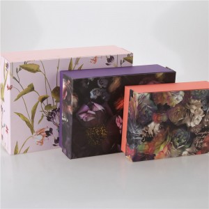 Delicate vergulde knop elastische knop geschenkdoos