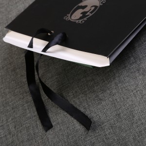 Koreaanse dunne lederen broek verpakkingsdoos glanzende broek leggings panty panty panty zwart lint verpakking doos