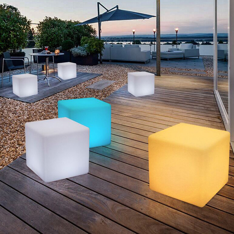 LED Luminous Cube Light Creative Outdoor Outdoor Waterproof KTV Square Chair Bar Stool Concert voor evenementensfeer Lay -out