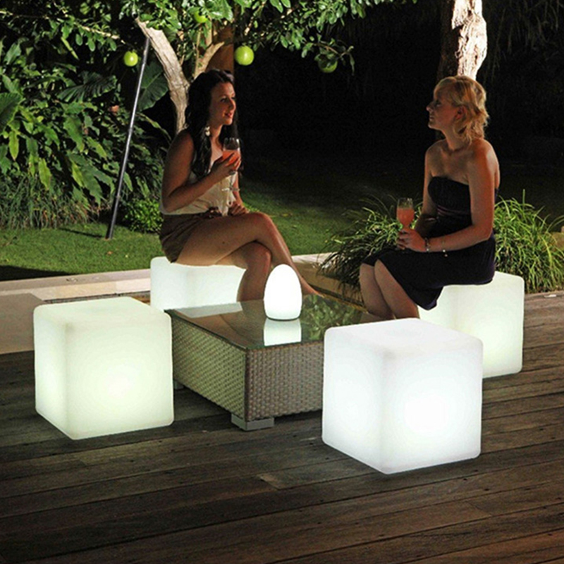 LED Luminous Cube Light Creative Outdoor Outdoor Waterproof KTV Square Chair Bar Stool Concert voor evenementensfeer Lay -out