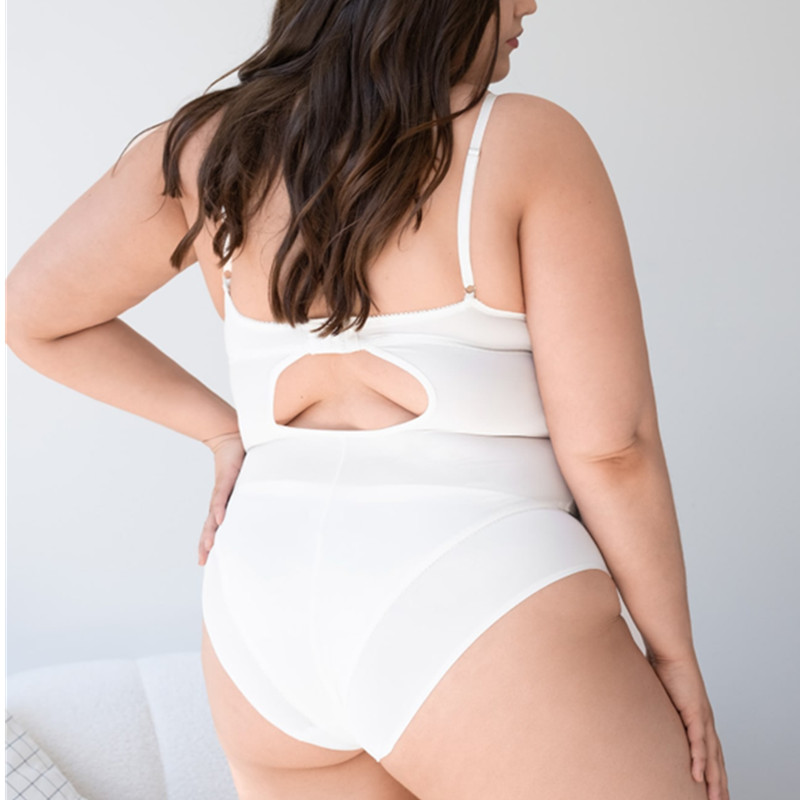 Plus maat kanten bodysuit sexy harnas teddies en bustiers met kanten inzetstuk