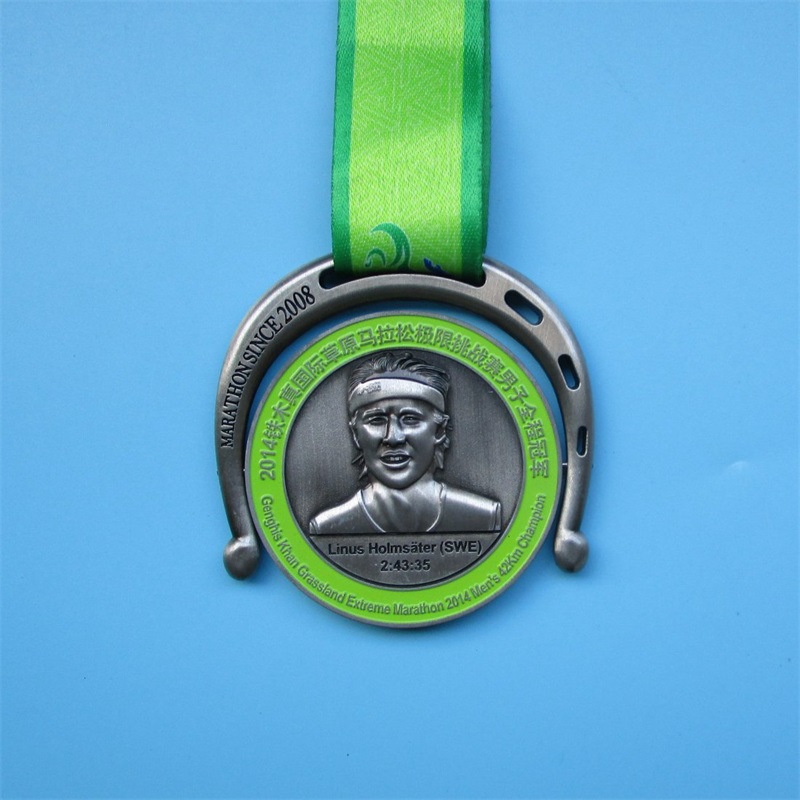 Aangepaste medaille voor International Mountain Bike Challenge