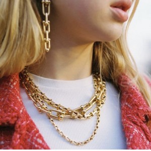 Dikke ketting ketting vrouwelijk Europa en de Verenigde Staten ins Light luxeniche hoefijzer buckle sleutelbeen ketting