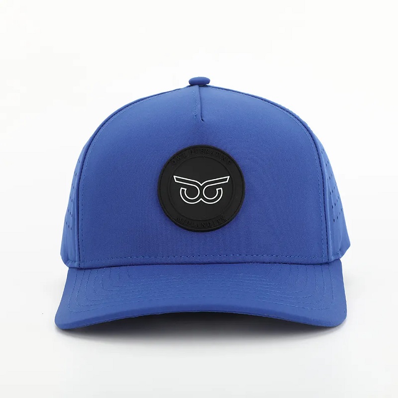 Nieuwe mode Custom PVC Patch Logo 5 Paneel Waterdichte polyester Sport Golf Hat, Laser Cut Perforated Dad Gorras, touwhonkbalpet