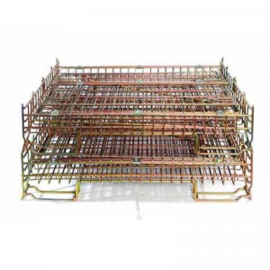 Metalen opbergkooien stapelen