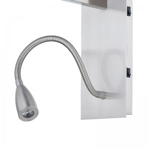 Gastvrijheid Hotel Handwandlamp met geborsteldnikkelafwerking en rechthoekige stofschaduw in hotel Typische kamers