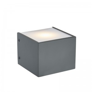 Gastvrijheid hotel muurlamp met geschilderde platte grijze afwerking en geïntegreerde lednaar binnen in hotel typische kamers